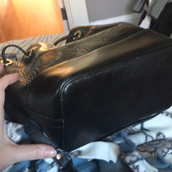 Brahmin black crossbody - Picture 6 of 7